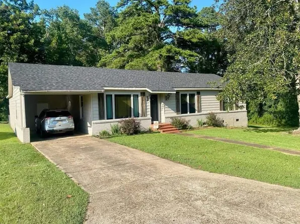 372 E High School Dr, Jena, LA 71342