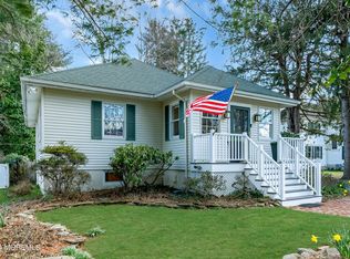 48 Little Silver Point Rd, Little Silver, NJ 07739