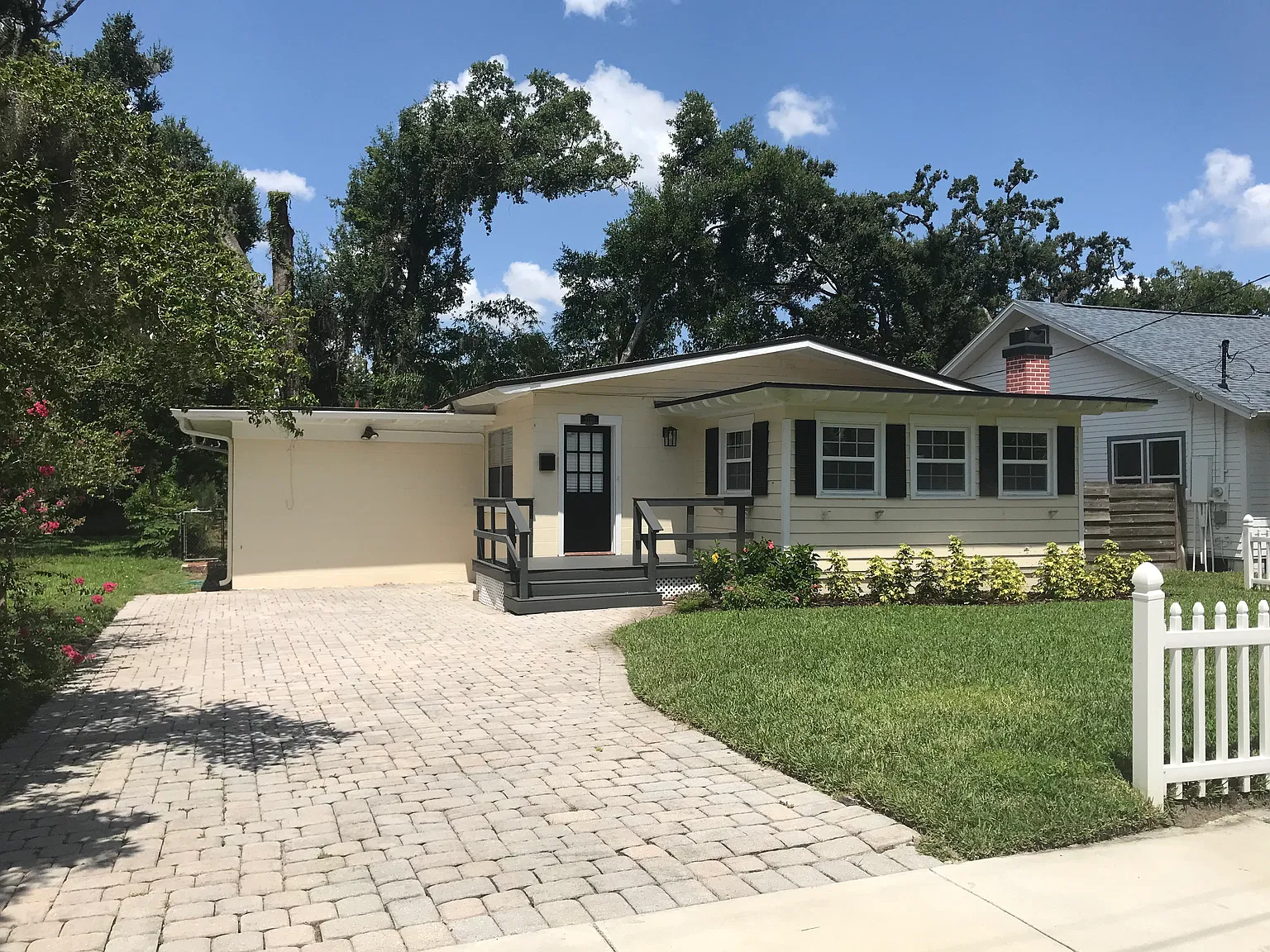 3 bed, 1494 sqft, $2,700 — Photo 2