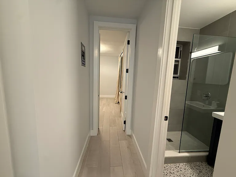 425 E 75th St #1E — Photo 13