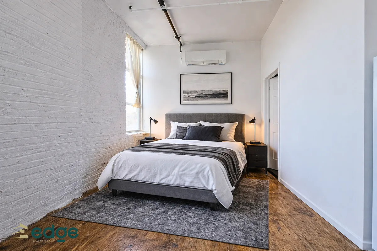 Building Photo - 385 Troutman St #210