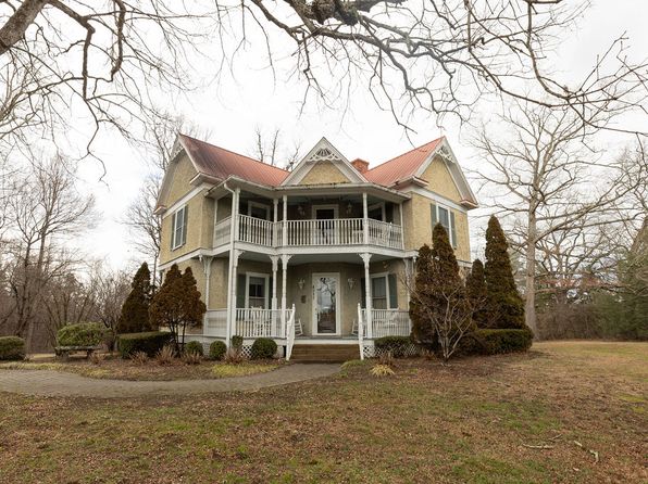 4017 Howard Gap Rd #3