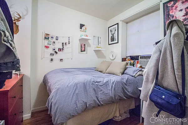 Rented by City Connections Realty | media 15