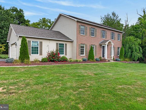 3rd image of 3060 Whitehurst Ct