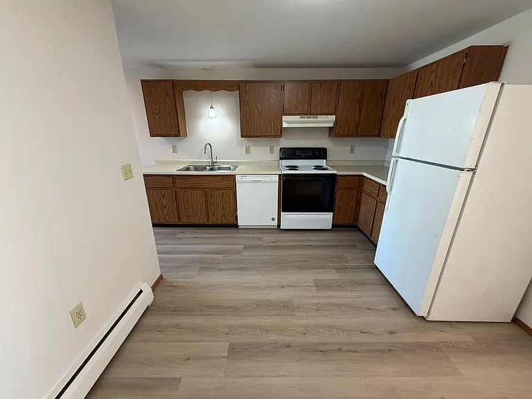 2677 Humboldt Rd — Photo 4