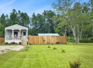 7222 Woolmarket Rd, Biloxi, MS 39532