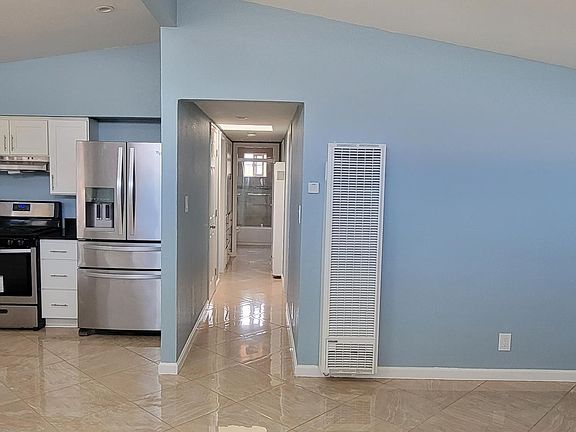4th image of 1107 Palamos Ave