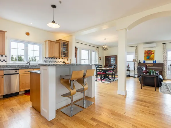 24 Brackett Street #4, Portland, ME 04102