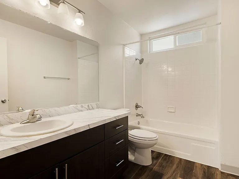 Sheridan Square Apartments — Photo 140