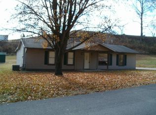 215 Stiles Ln, Harriman, TN 37748