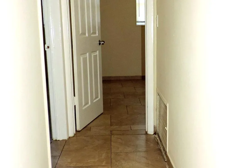 1621 SW 6th Ave #2 — Photo 12