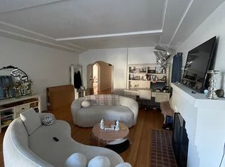213 S Hamilton Dr #213, Beverly Hills, CA 90211