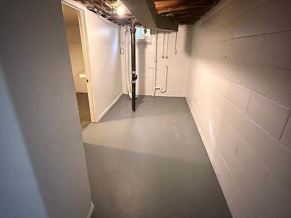 3rd image of 6920 N 31st Ave