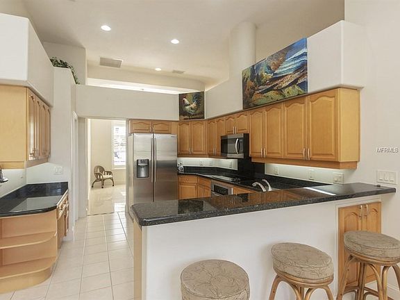 5th image of 8233 Vineland Oaks Blvd