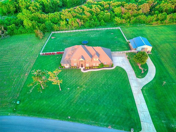 2nd image of 9340 Bear Creek Rd