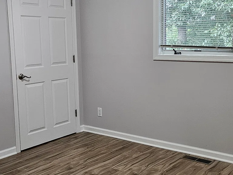 4022 Greenmount Dr — Photo 8