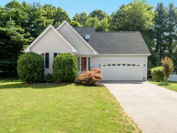 11 Podunk Circle #11, South Windsor, CT 06074