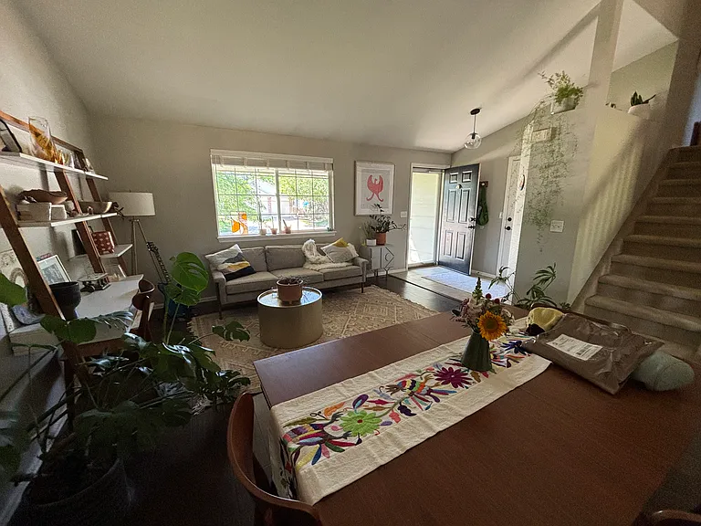 1022 Woodside Rd — Photo 5