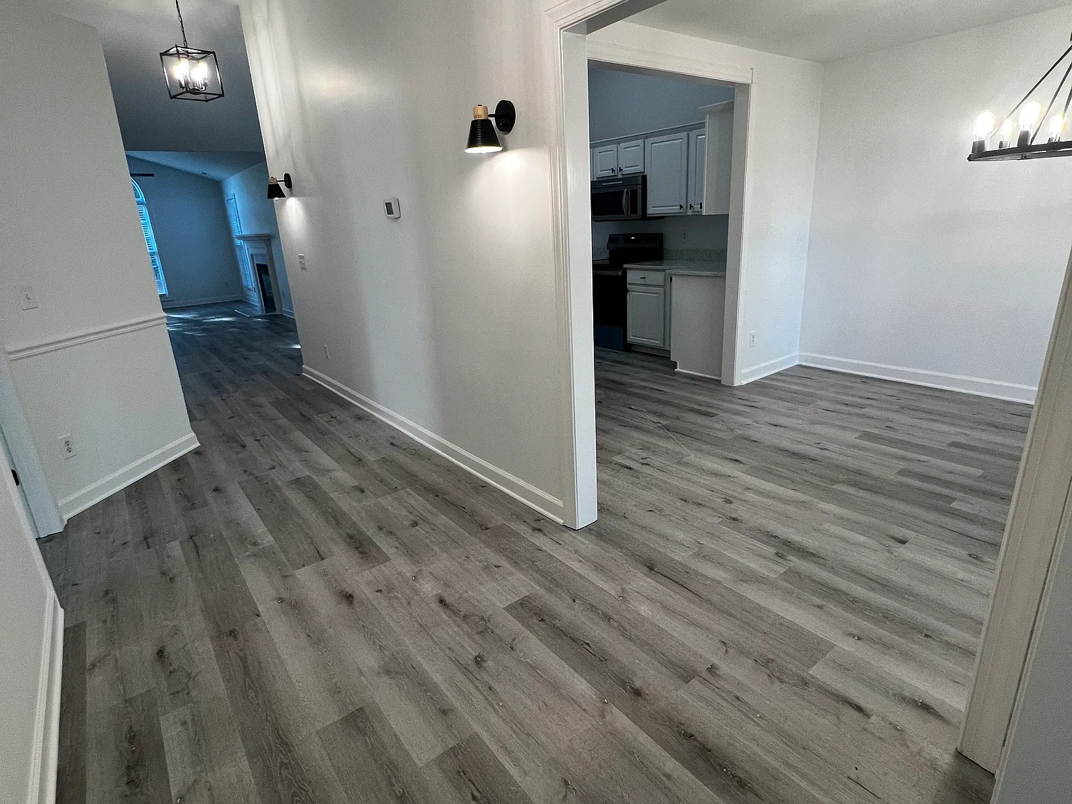 3 bed, 1546 sqft, $2,300 — Photo 3