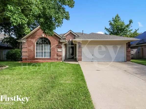 9037 San Joaquin Trl, Fort Worth, TX 76118