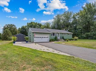 132 Rockledge Rd, Wallingford, CT 06492