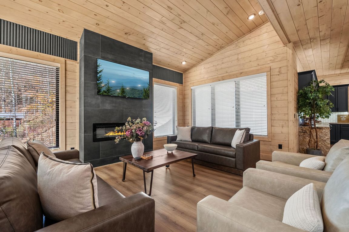 next background image