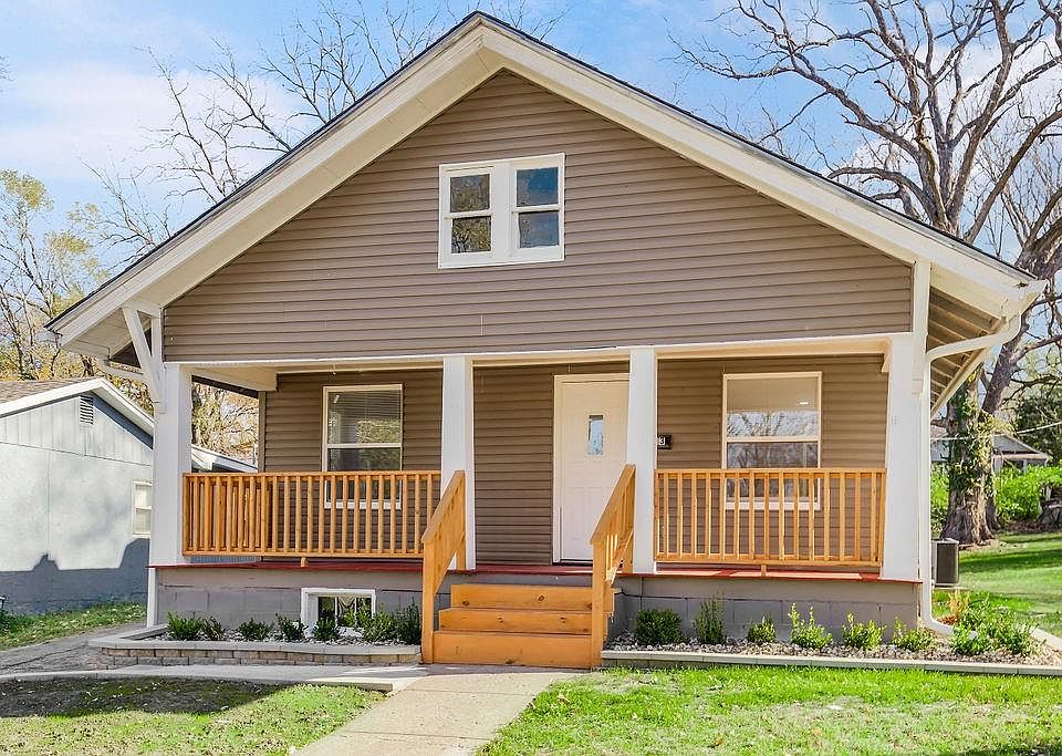 1st image of 5823 College Ave