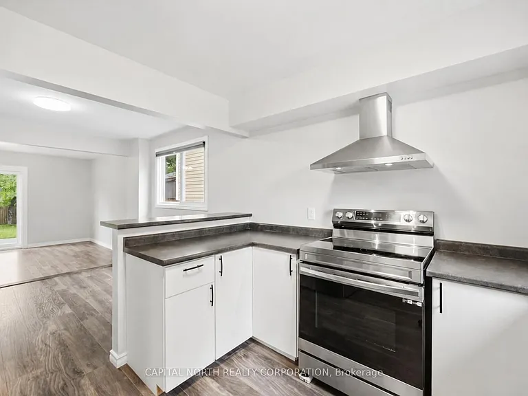 63 Elizabeth St — Photo 12