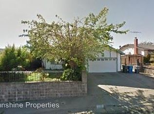 707 Falcon Dr, Vallejo, CA 94589