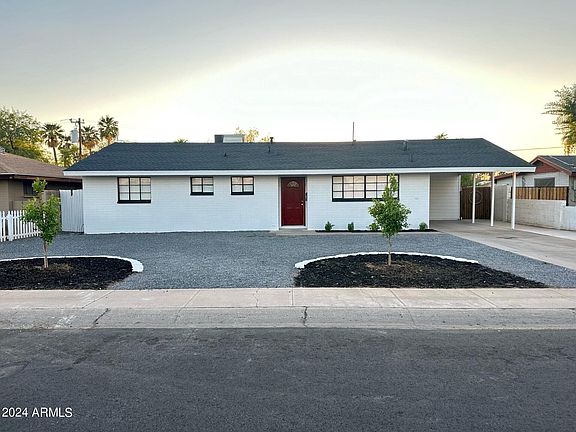 2nd image of 1008 N Los Robles Drive