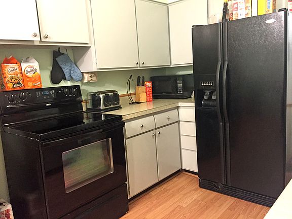 5th image of 1310 Parkwood Ave