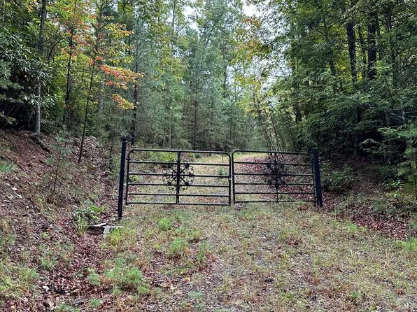 693 Whippoorwill Rd, Wytheville, VA 24382