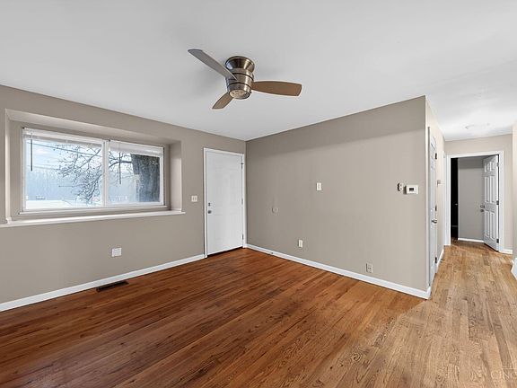 5th image of 3250 Springdale Rd