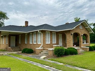 107 Marguerite St, Claxton, GA 30417