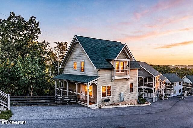 1st image of 855 Osprey Way