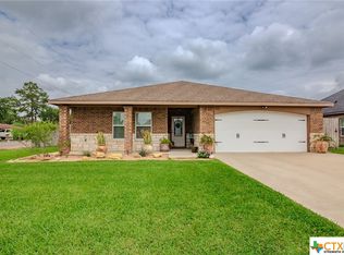 101 Blue Jay Loop, Victoria, TX 77905