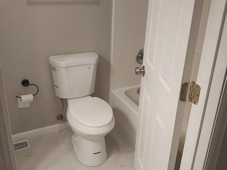 2203 Bennett Ave — Photo 11