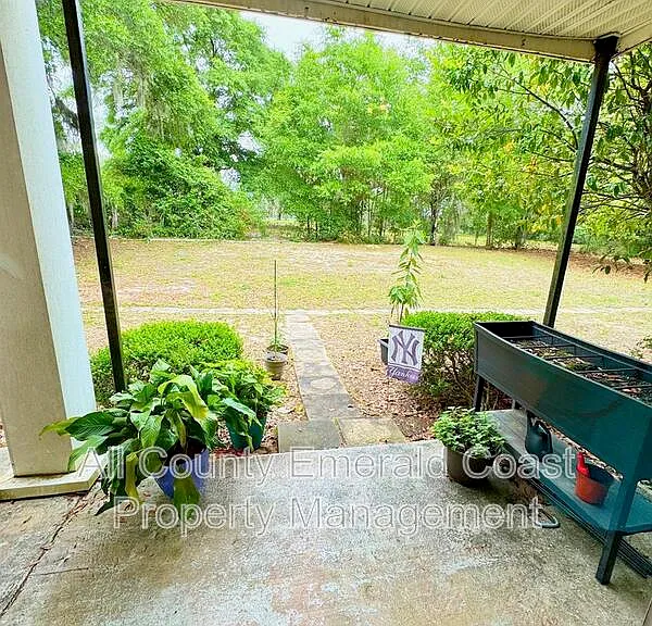 105 Country Club Dr — Photo 29