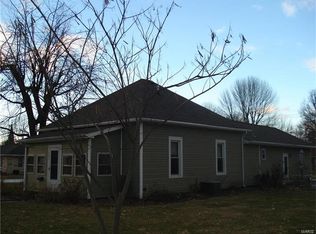 701 Water St, Nokomis, IL
