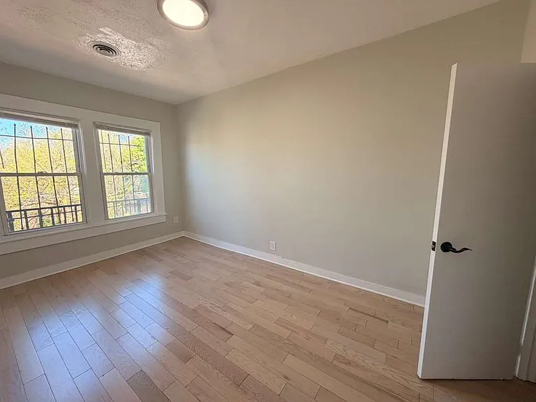 237 Davenport Ave #3A — Photo 5