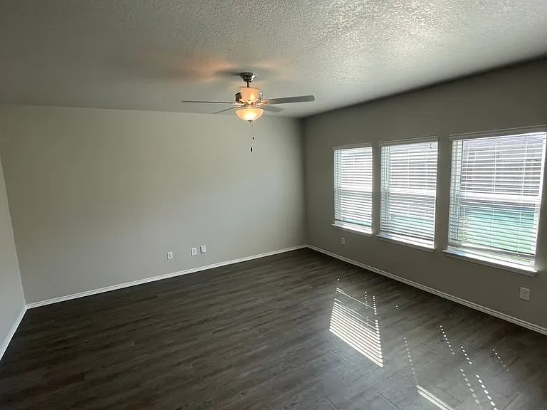 12928 Candace Way — Photo 10