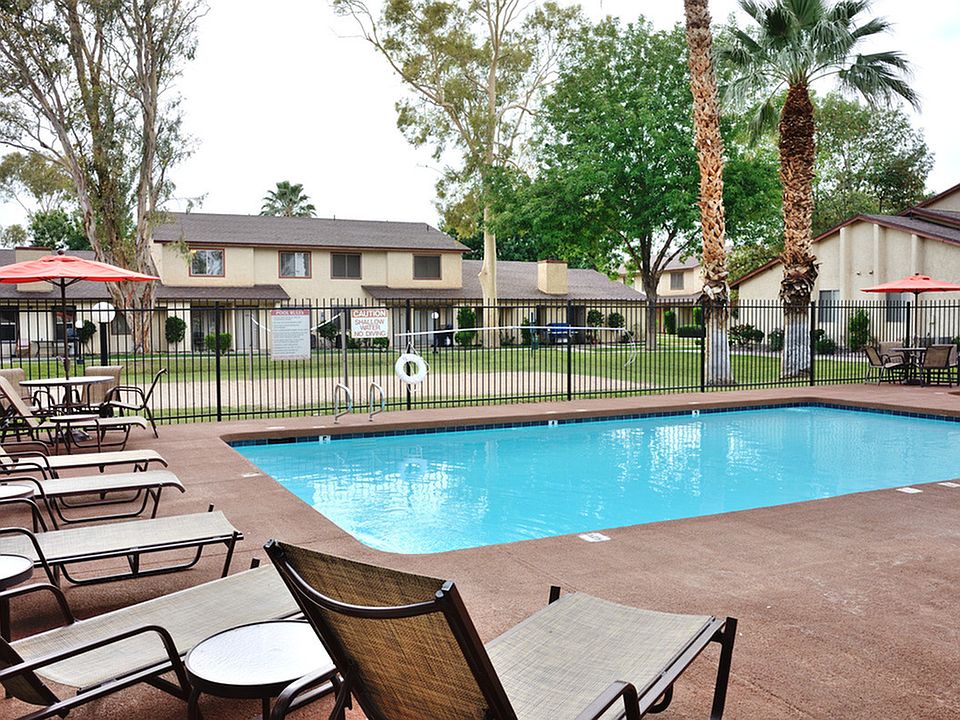Resort-Style Sundeck and Pool in Yuma, AZ