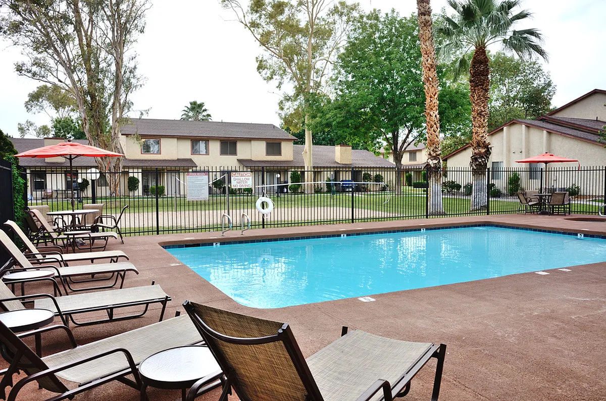 Resort-Style Sundeck and Pool in Yuma, AZ - Camelot