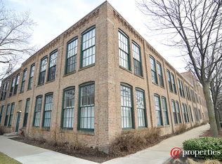 5235 N Ravenswood Ave, Chicago, IL 60640