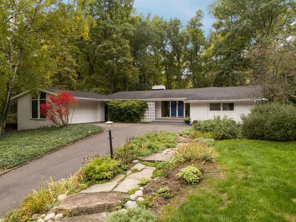 3070 Exmoor Rd, Ann Arbor, MI 48104
