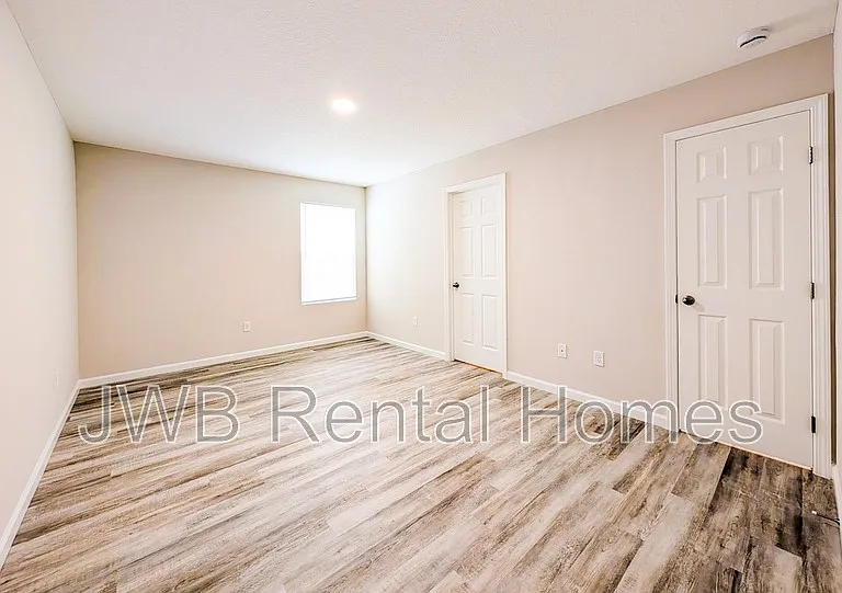 5447 Wabash Blvd — Photo 8