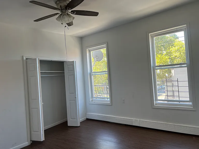 190 Clinton Ave #4 — Photo 7