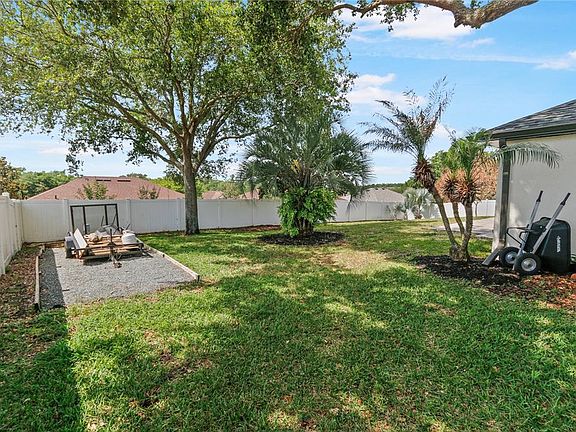 5th image of 10814 VINEYARD COURT