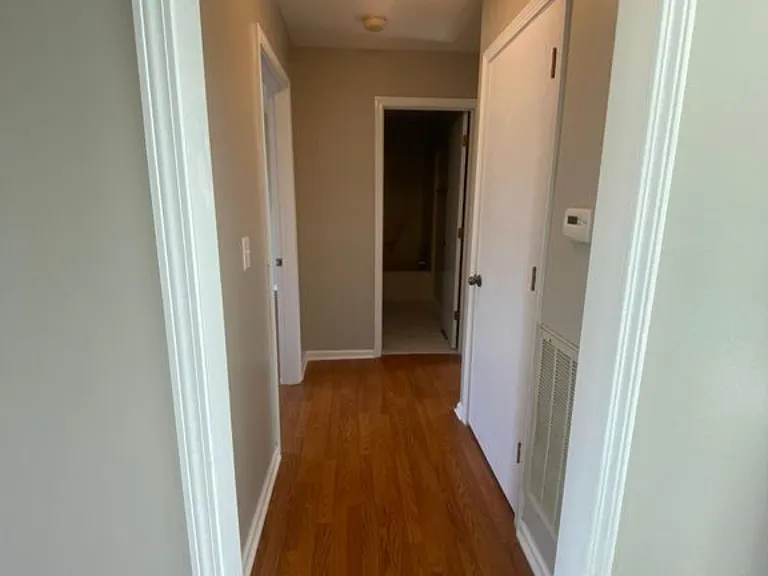 1704 Oak Hill Dr — Photo 9
