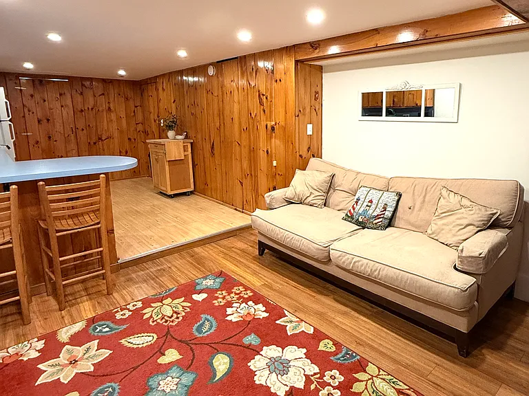 9 Seaview Ave #B — Photo 7